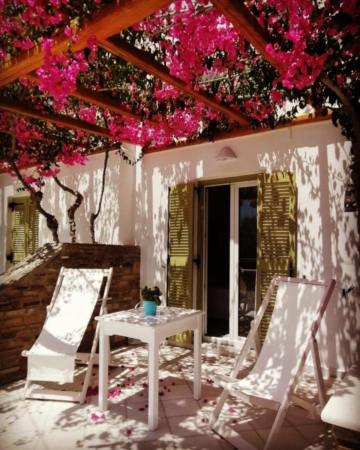 Aegeo Inn Antiparos Екстер'єр фото