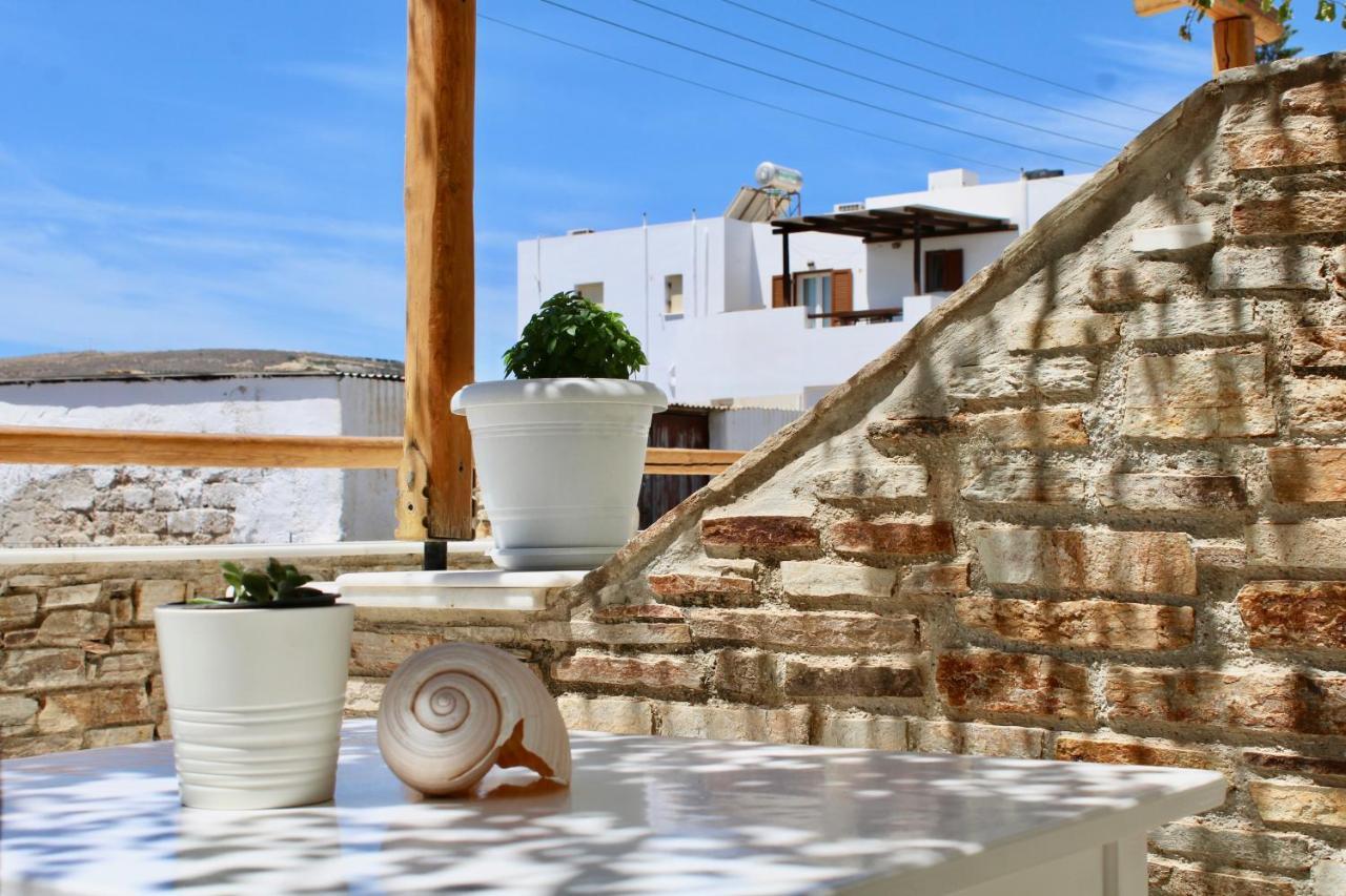 Aegeo Inn Antiparos Екстер'єр фото