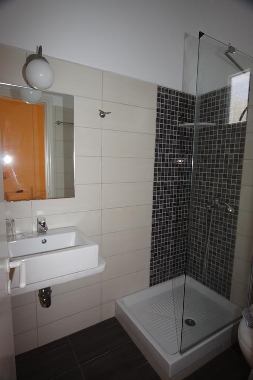 Aegeo Inn Antiparos Екстер'єр фото