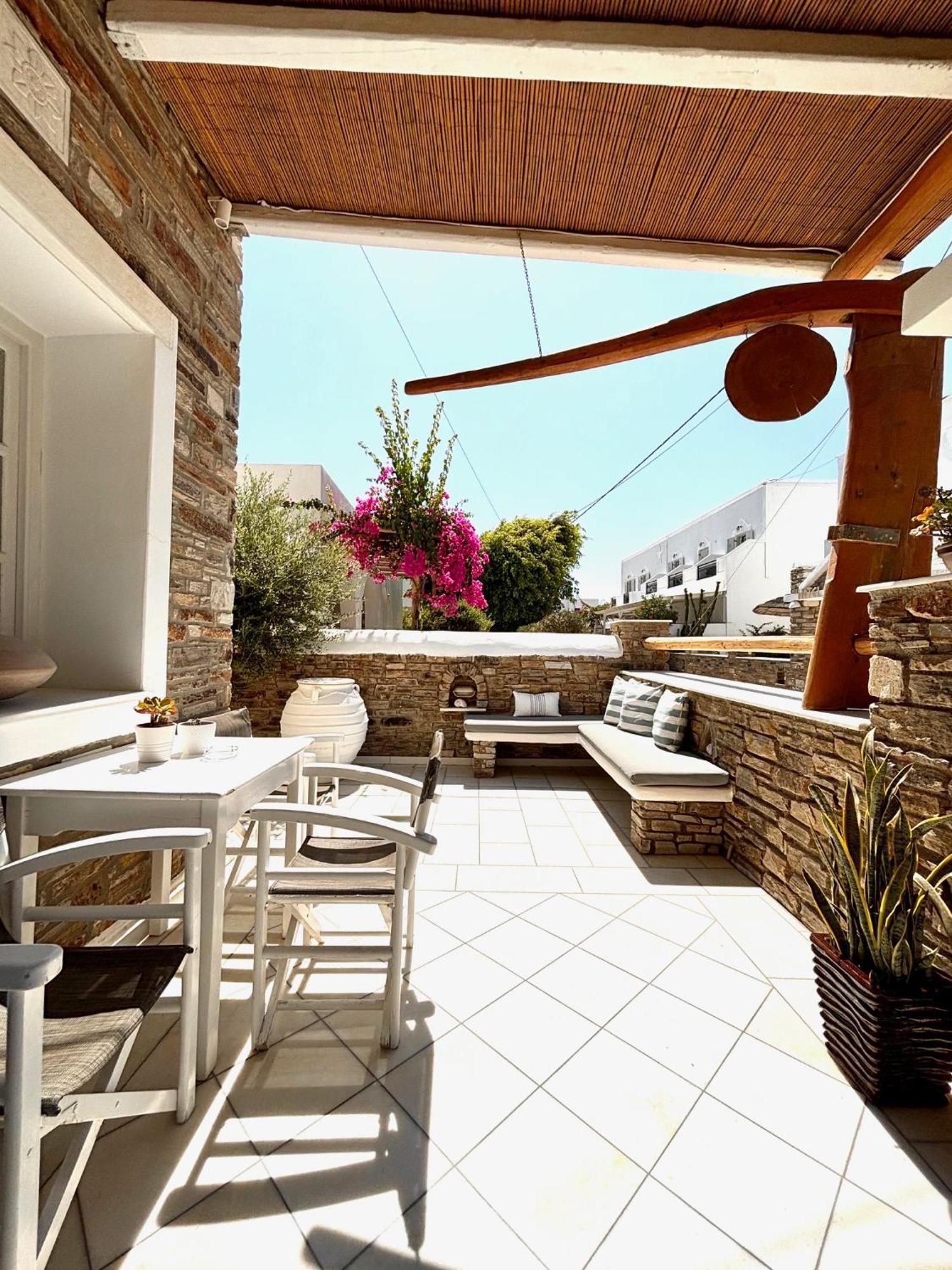 Aegeo Inn Antiparos Екстер'єр фото