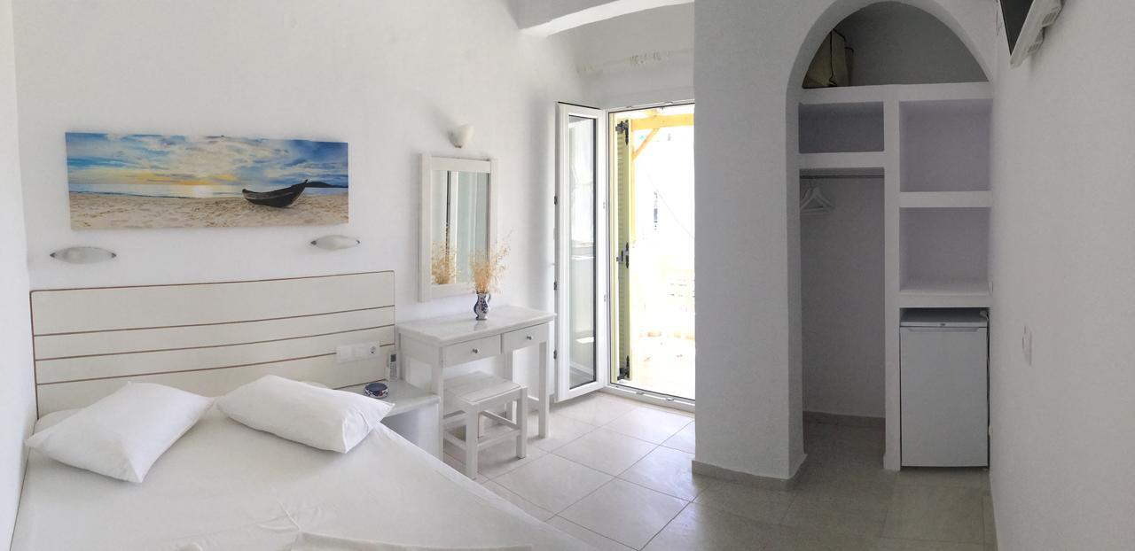 Aegeo Inn Antiparos Екстер'єр фото